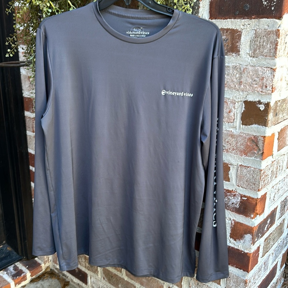 NWOT Vineyard Vine Longsleeve